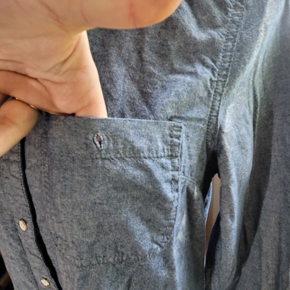 Silver Jeans Co. Denim Shirt in Size M - Picture 10 of 15